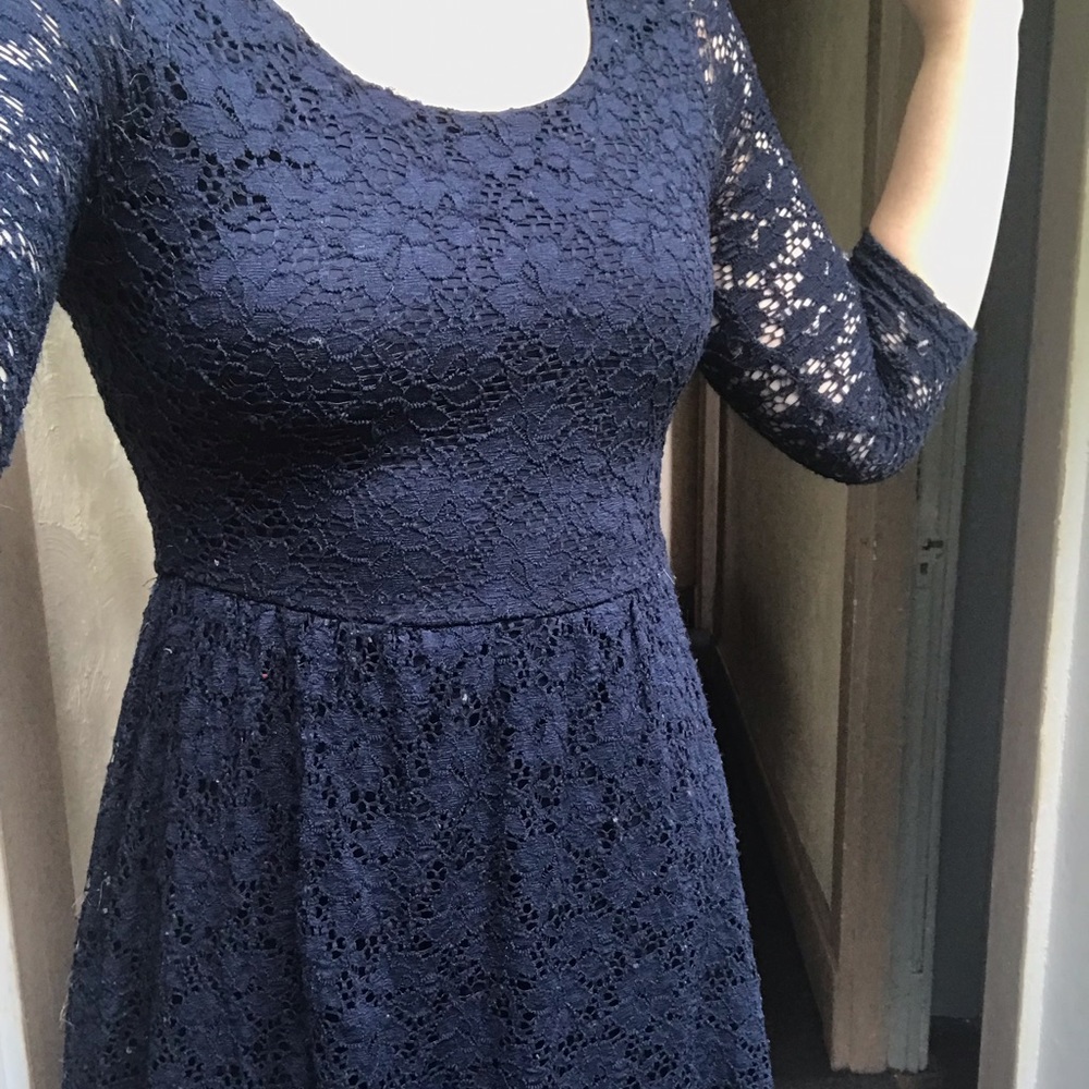 Lacy navy 3/4 sleeve dress